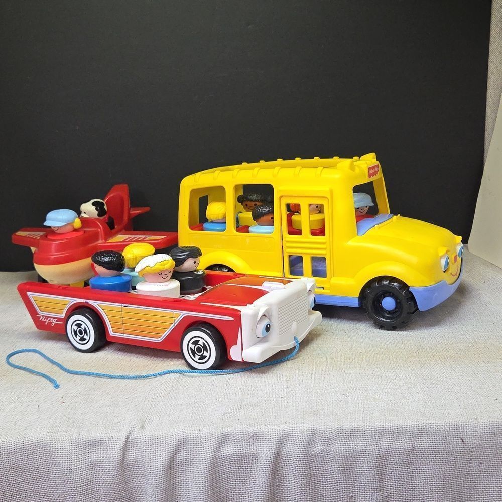 Fisher-Price Nifty Station Wagon , Little People Airplane, School Bus, 11 Figure